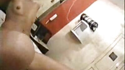 Robertaleah32 visar upp sig för första gången här